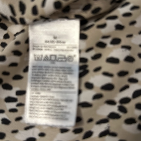 Banana Republic Button Down Blouse - Picture 4 of 8